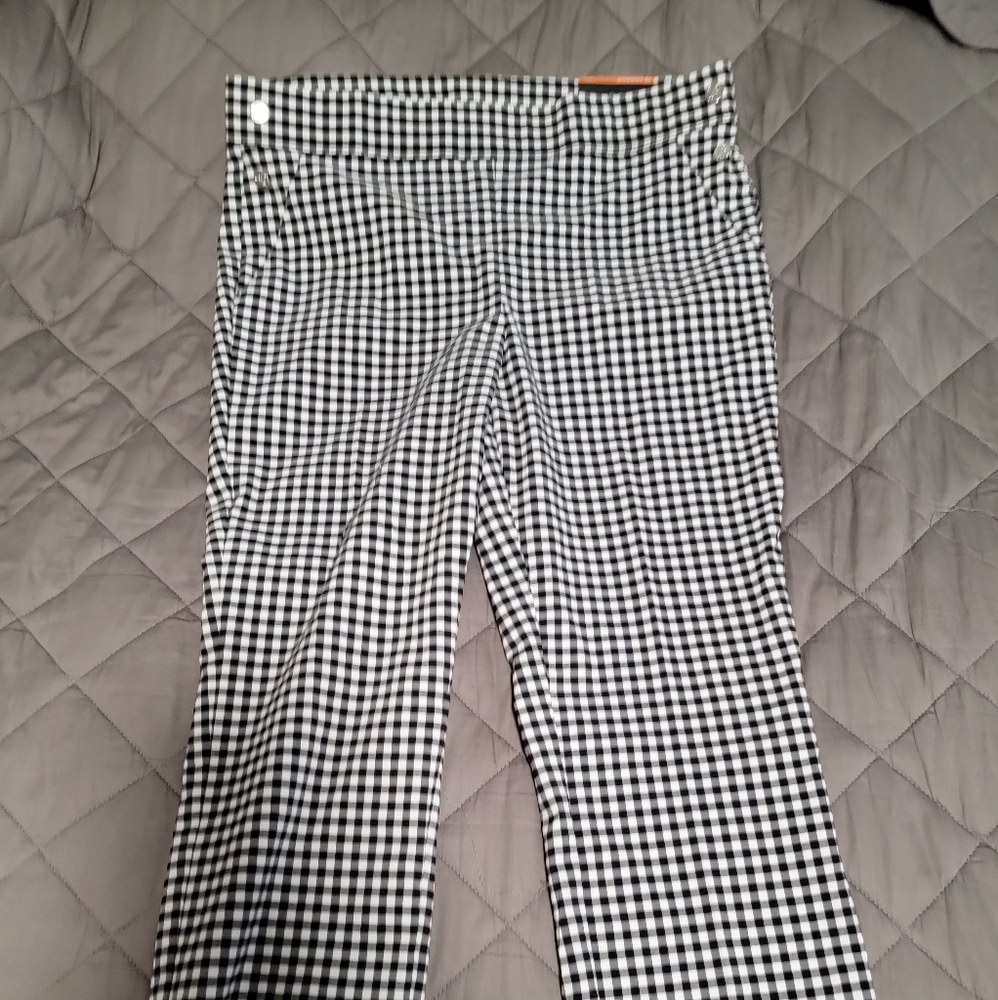 Rafaella - Picture 2 of 3